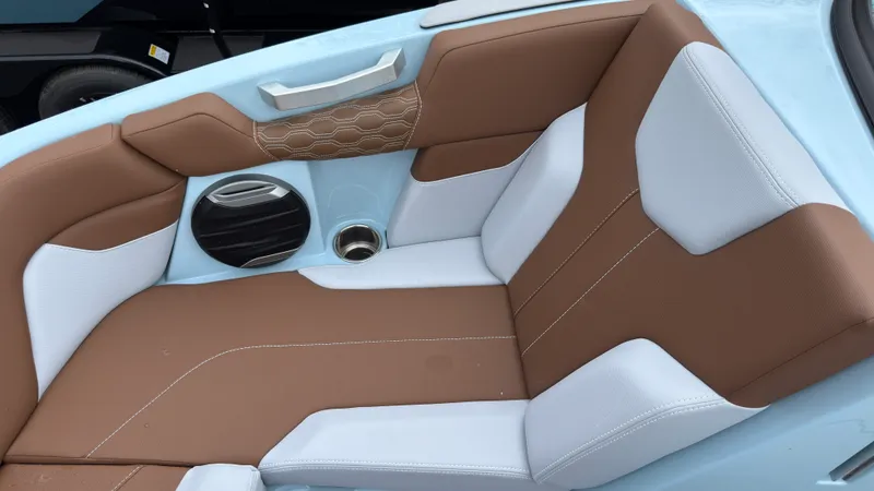 Slide: The Image of Mastercraft XT20 2027 - 52