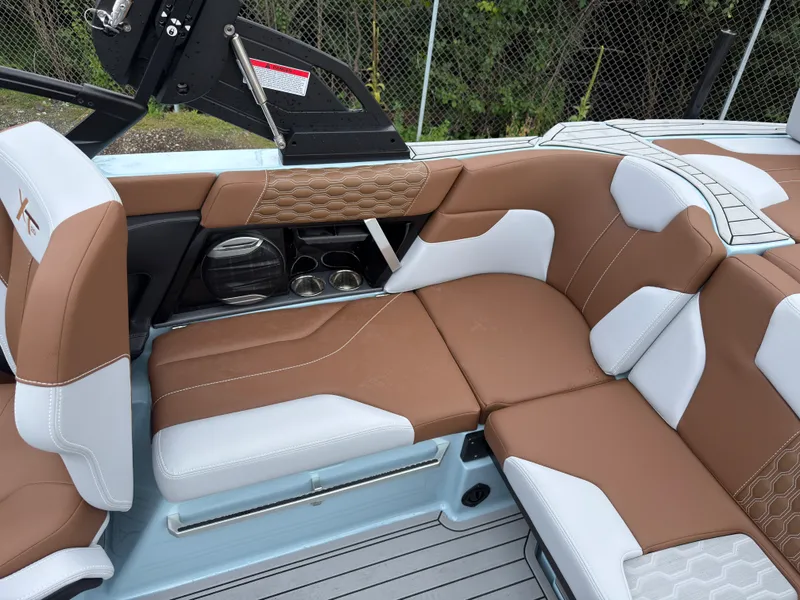 Slide: The Image of Mastercraft XT20 2027 - 23