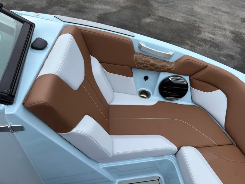Slide: The Image of Mastercraft XT20 2027 - 51