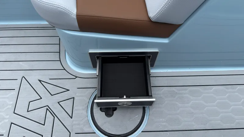 Slide: The Image of Mastercraft XT20 2027 - 31