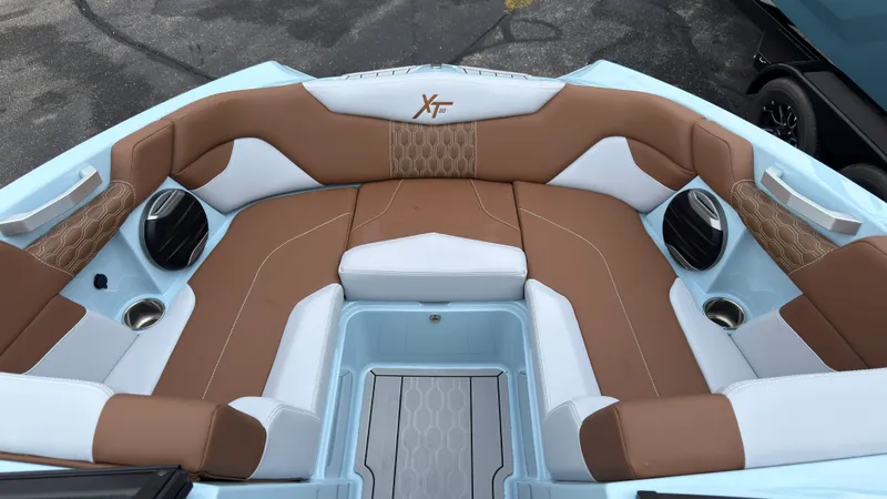 Slide: The Image of Mastercraft XT20 2027 - 49