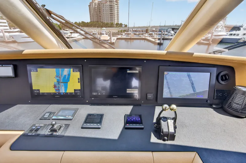 Slide: The Image of Lazzara Yachts 80 SL 2001 - 58