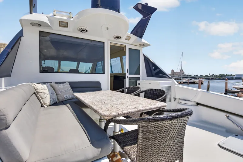 Slide: The Image of Lazzara Yachts 80 SL 2001 - 67