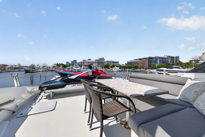 Slide: The Image of Lazzara Yachts 80 SL 2001 - 64