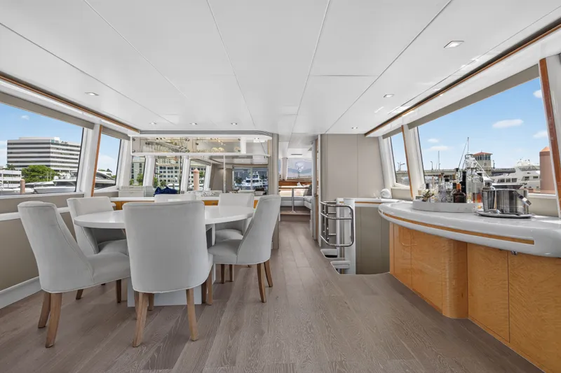 Slide: The Image of Lazzara Yachts 80 SL 2001 - 80