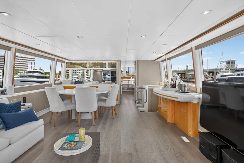 Slide: The Image of Lazzara Yachts 80 SL 2001 - 73