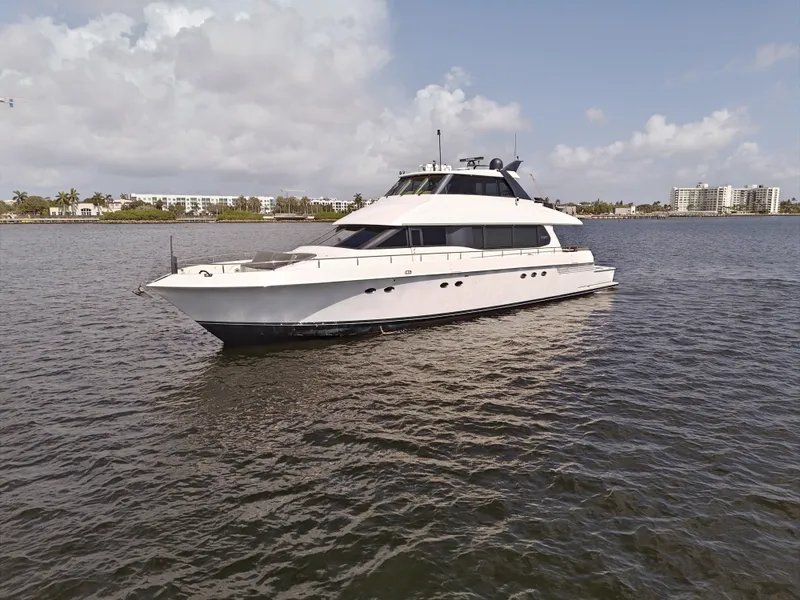 Slide: The Image of Lazzara Yachts 80 SL 2001 - 13
