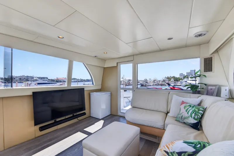 Slide: The Image of Lazzara Yachts 80 SL 2001 - 61