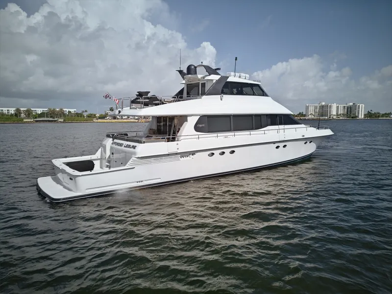 The Image of Lazzara Yachts 80 SL 2001 - 0