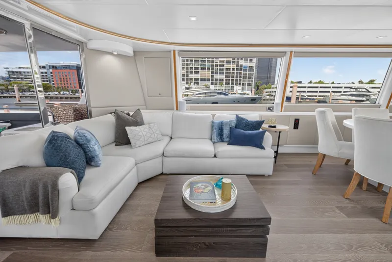Slide: The Image of Lazzara Yachts 80 SL 2001 - 75