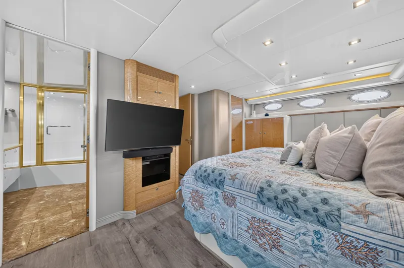 Slide: The Image of Lazzara Yachts 80 SL 2001 - 26