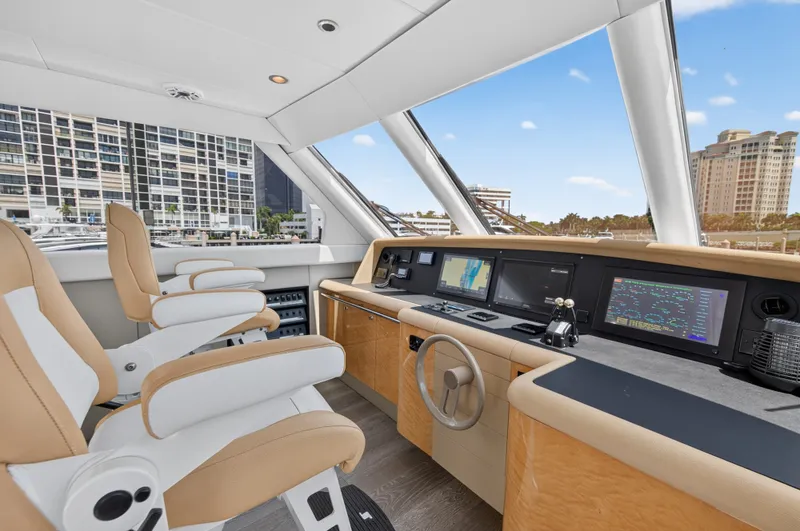 Slide: The Image of Lazzara Yachts 80 SL 2001 - 54