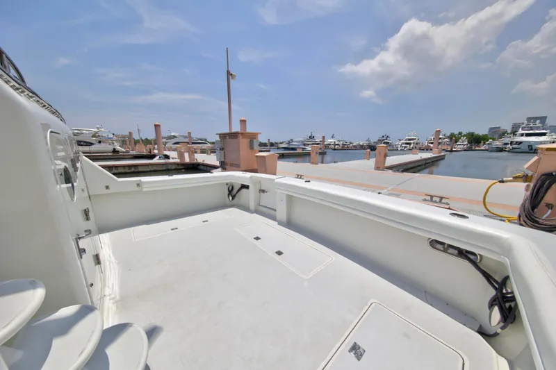 Slide: The Image of Lazzara Yachts 80 SL SKYLOUNGE 2001 - 109