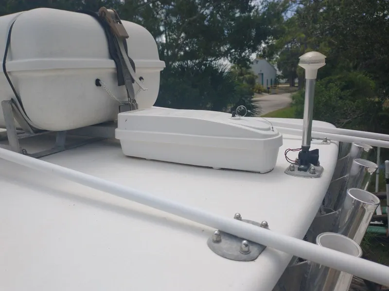 Slide: The Image of SeaVee 320I 2004 - 11