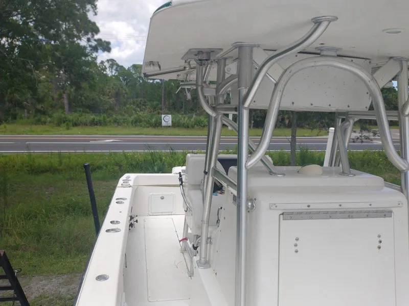 Slide: The Image of SeaVee 320I 2004 - 12