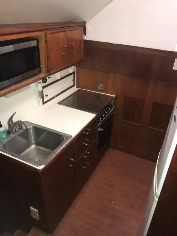 Slide: The Image of Ocean Yachts 55 Super Sport 1989 - 5