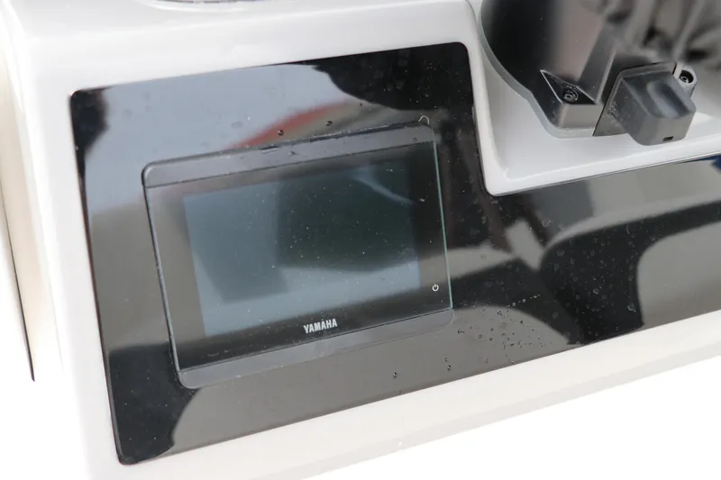 Slide: The Image of Yamaha display on 2024 Robalo 266 Cayman boat dashboard. - 20