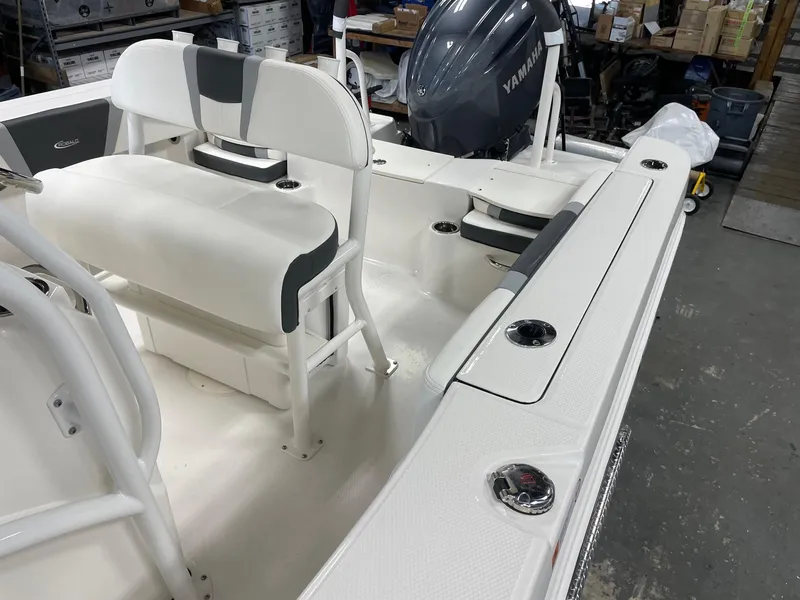 Slide: The Image of 2024 Robalo R200 Center Console boat interior with Yamaha outboard motor. - 20