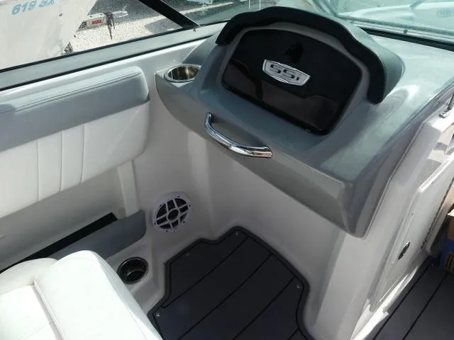 Slide: The Image of Chaparral 21 SSi 2023 - 17