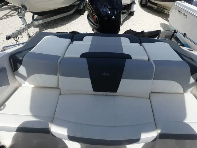 Slide: The Image of Chaparral 21 SSi 2023 - 18