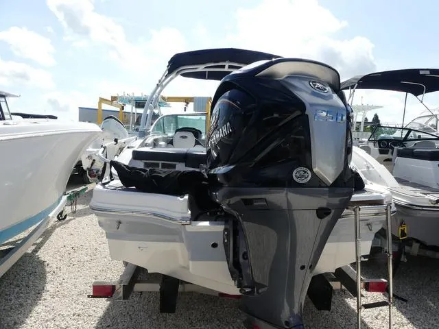 Slide: The Image of Chaparral 21 SSi 2023 - 5