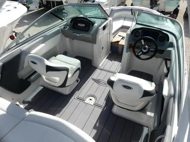 Slide: The Image of Chaparral 21 SSi 2023 - 7