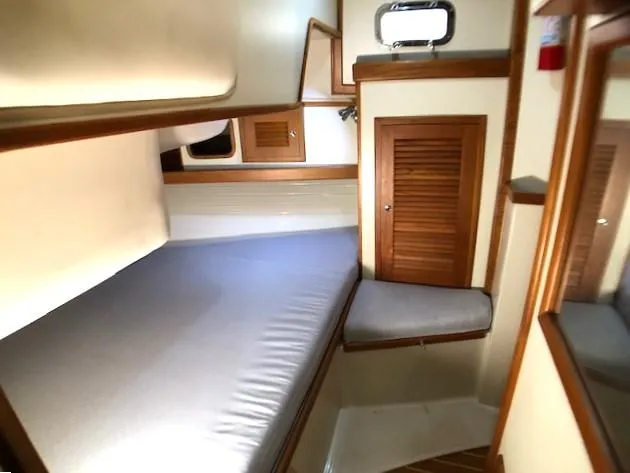 Slide: The Image of Aft cabin hanging locker - 29