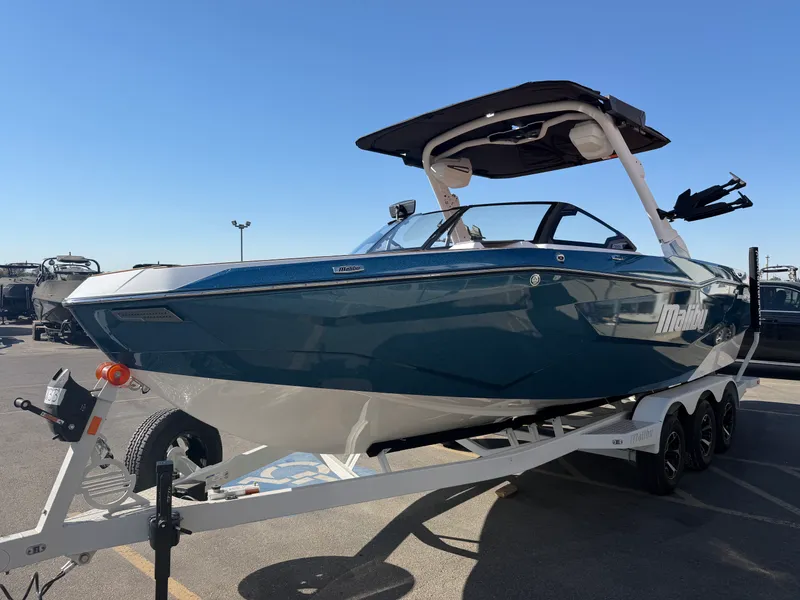 Slide: The Image of Malibu 25 LSV 2027 - 8