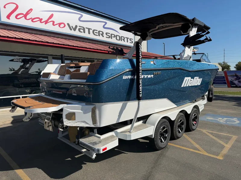 Slide: The Image of Malibu 25 LSV 2027 - 2