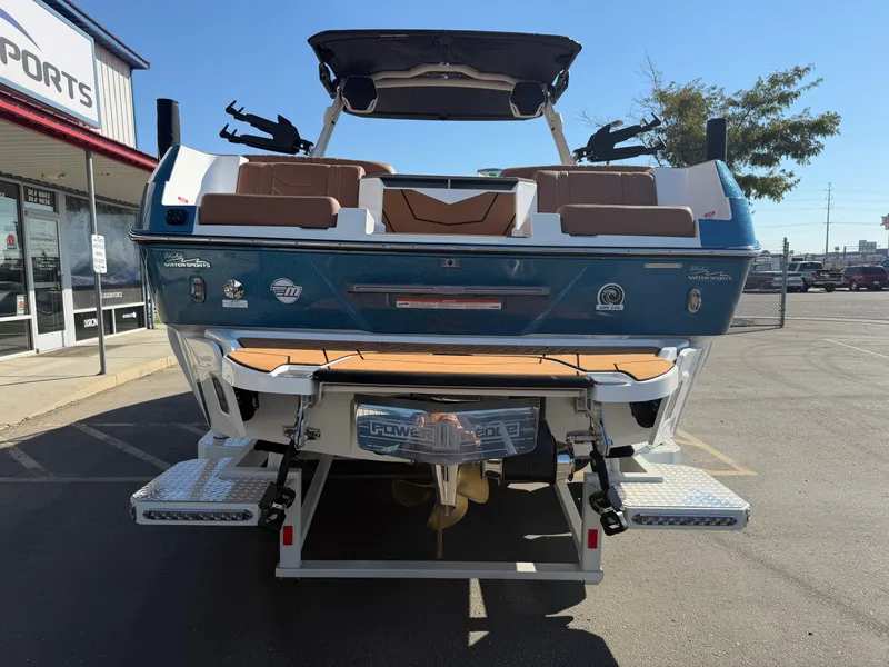 Slide: The Image of Malibu 25 LSV 2027 - 3