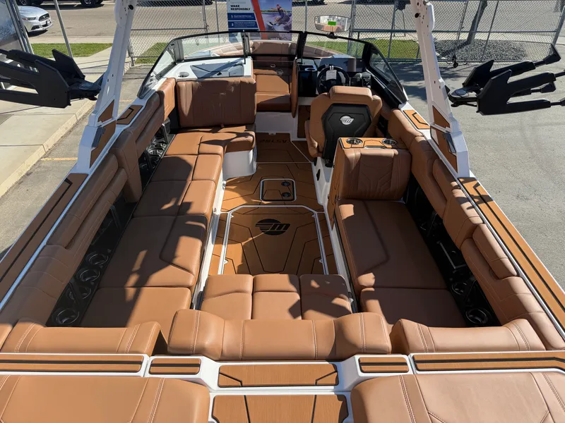 Slide: The Image of Malibu 25 LSV 2027 - 18
