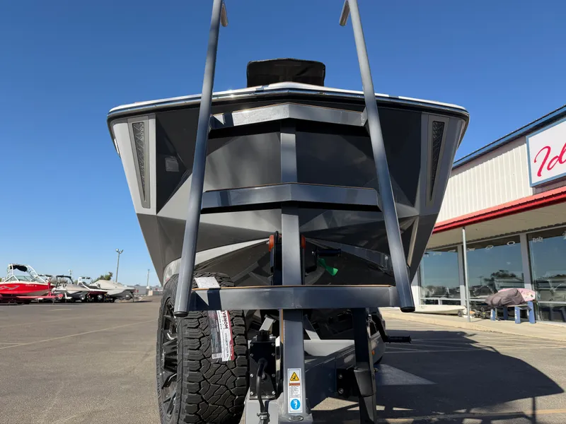Slide: The Image of Nautique G23 2027 - 10