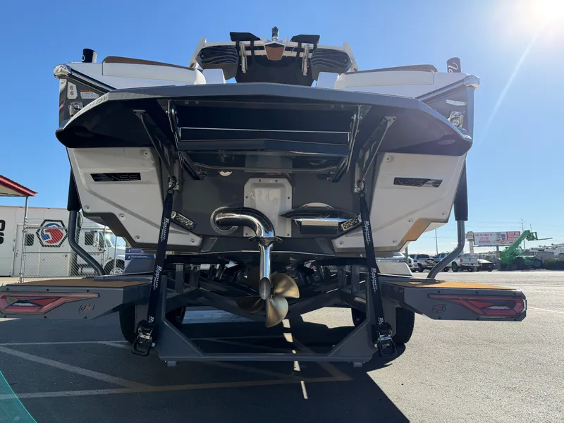 Slide: The Image of Nautique G23 2027 - 4