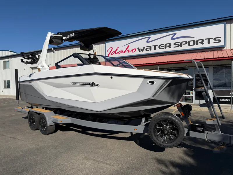 Slide: The Image of Nautique G23 2027 - 12