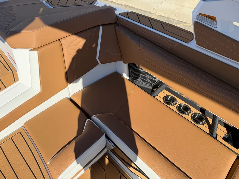 Slide: The Image of Nautique G23 2027 - 22
