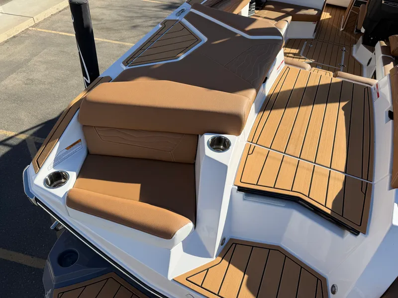 Slide: The Image of Nautique G23 2027 - 15