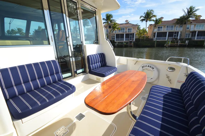 Slide: The Image of Sabreline 42 Salon Express 2013 - 11