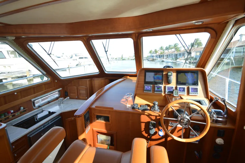 Slide: The Image of Sabreline 42 Salon Express 2013 - 25