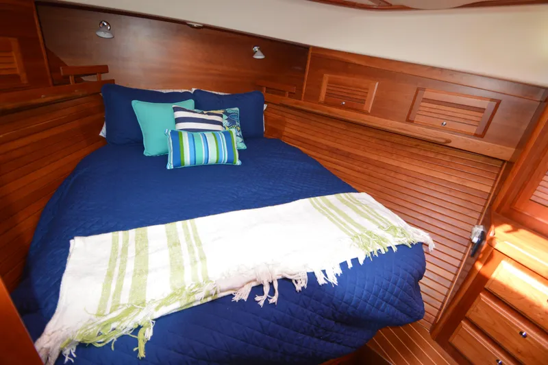 Slide: The Image of Sabreline 42 Salon Express 2013 - 34