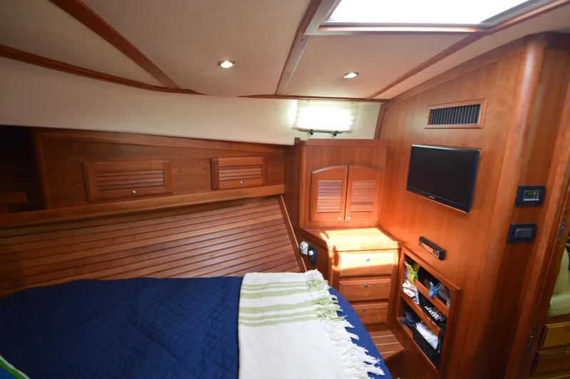 Slide: The Image of Sabreline 42 Salon Express 2013 - 36