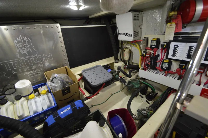 Slide: The Image of Sabreline 42 Salon Express 2013 - 54