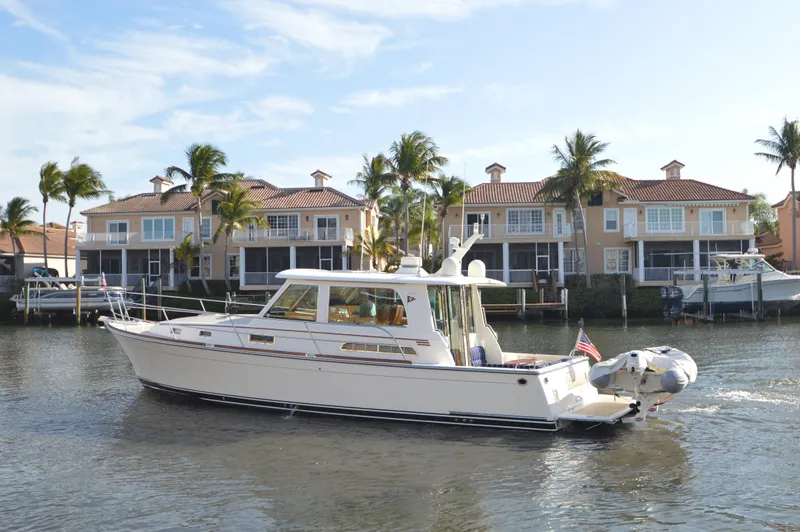 Slide: The Image of Sabreline 42 Salon Express 2013 - 6