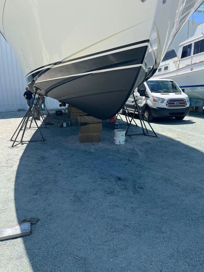 Slide: The Image of Sabreline 42 Salon Express 2013 - 75