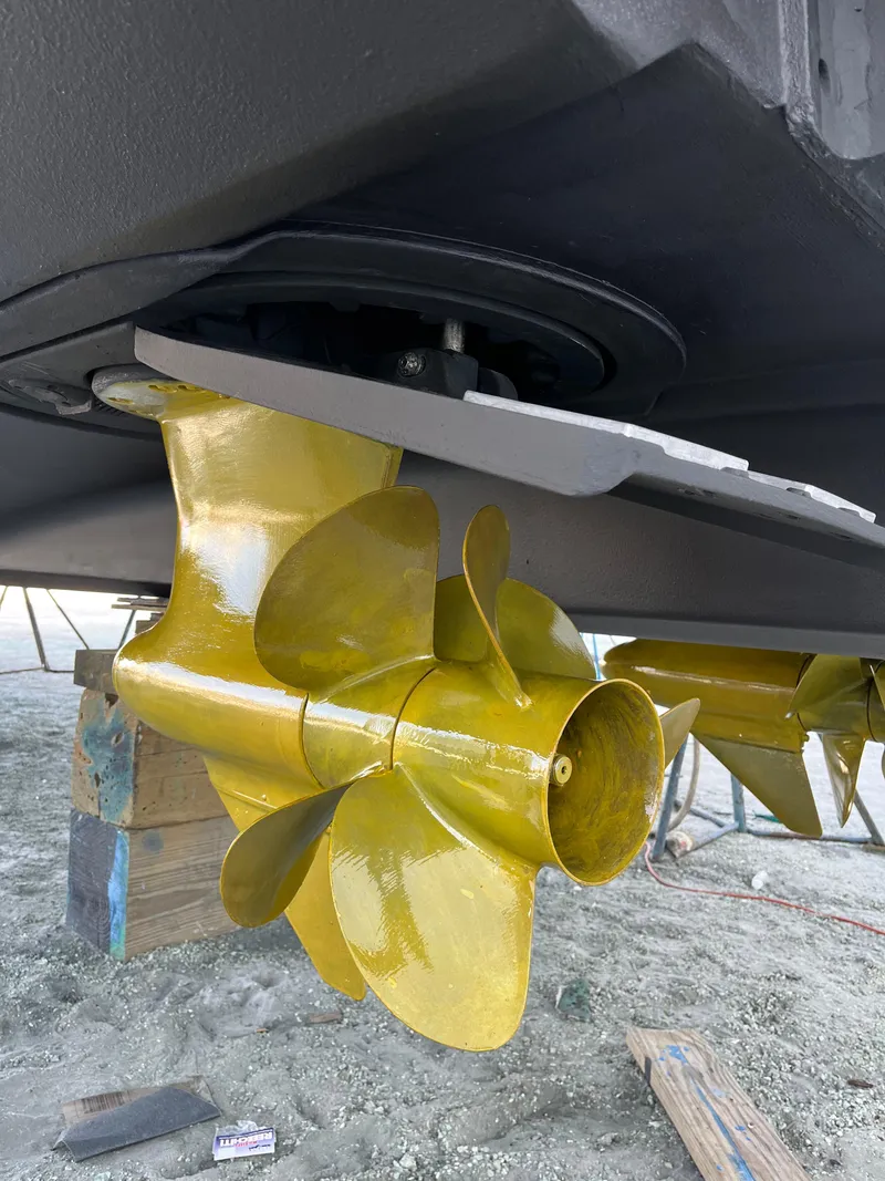 Slide: The Image of Sabreline 42 Salon Express 2013 - 77