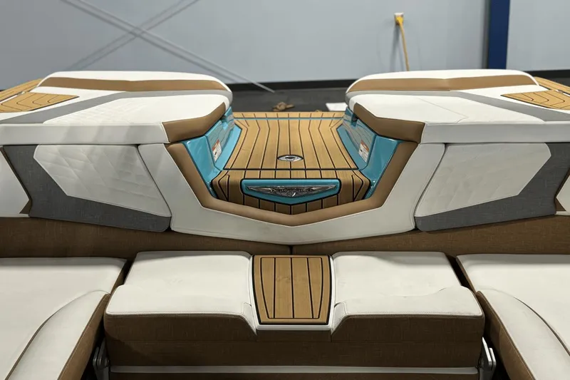 Slide: The Image of Nautique Super Air Nautique G23 2024 - 19