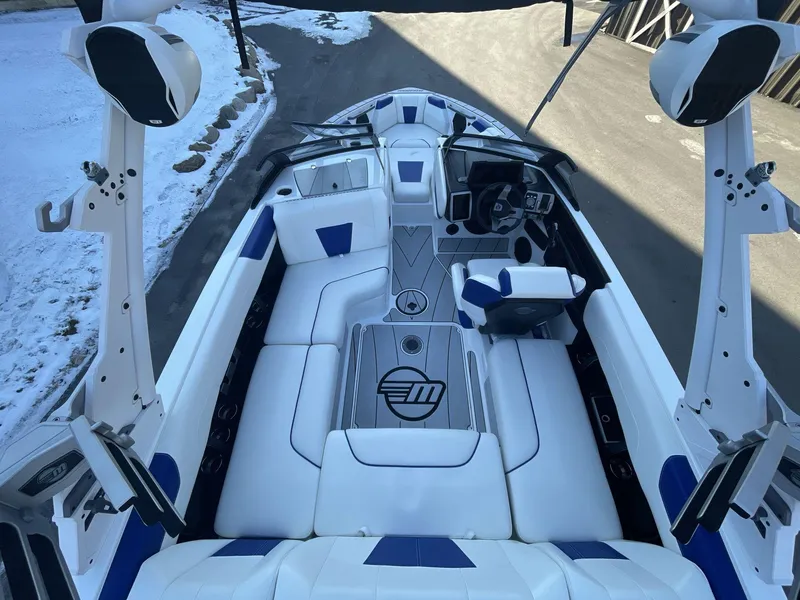 Slide: The Image of Malibu Wakesetter 20 VTX 2023 - 194