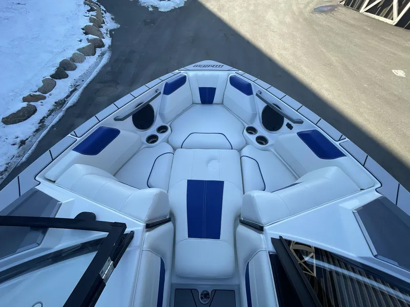 Slide: The Image of Malibu Wakesetter 20 VTX 2023 - 199