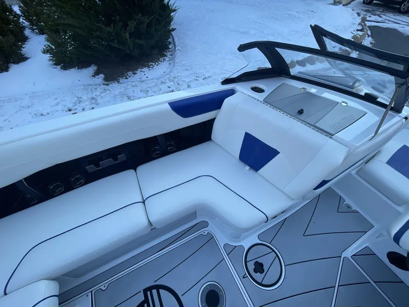 Slide: The Image of Malibu Wakesetter 20 VTX 2023 - 209