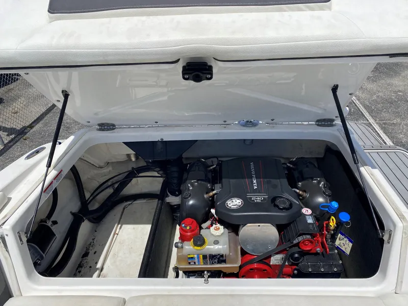 Slide: The Image of 2019 Bryant Speranza boat engine compartment with open hatch. - 15