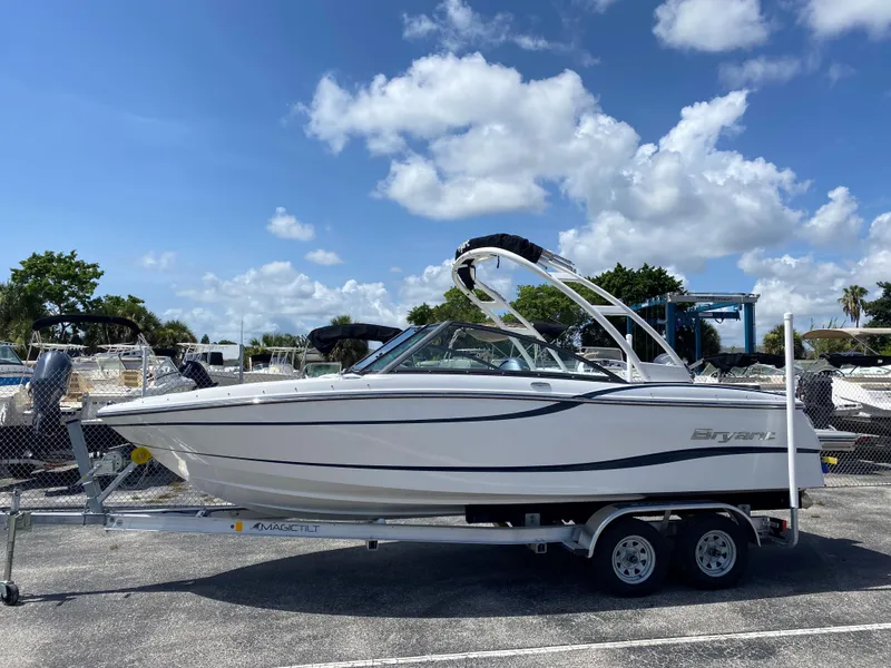 Slide: The Image of 2019 Bryant Speranza boat on a trailer under a blue sky with clouds. - 18